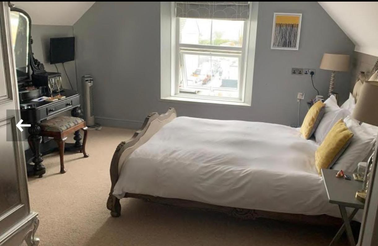 The White House Hotel New Quay エクステリア 写真